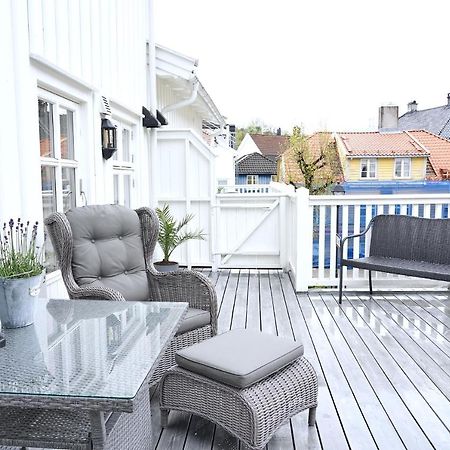 Victoriagarden- Losji Hotel Grimstad  Exterior photo