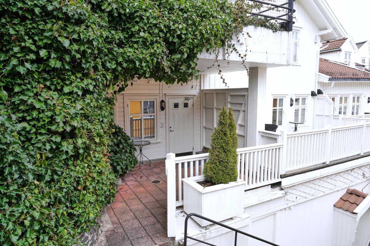 Victoriagarden- Losji Hotel Grimstad  Exterior photo